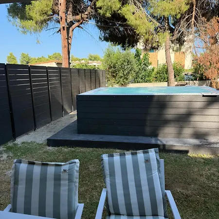 Elegant - Private Pool, Heated Jacuzzi & Sea Breeze In Chanioti, Chalkidiki Villa *