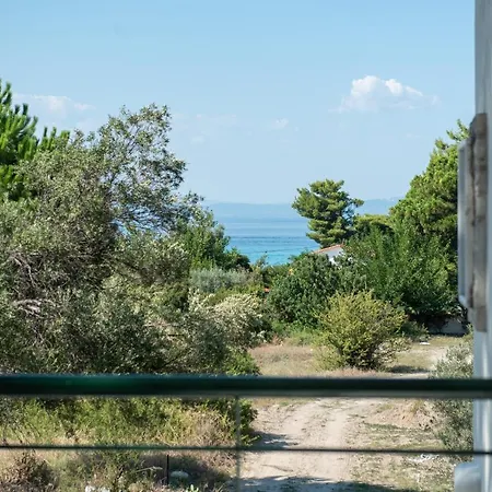 Villa Elegant - Private Pool, Heated Jacuzzi & Sea Breeze In Chanioti, Chalkidiki *